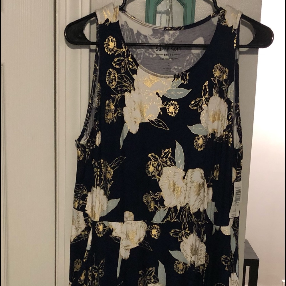Torrid sleeveless dress.  Navy blue.  2 pockets on sides. New.  As shown. 1/1x.